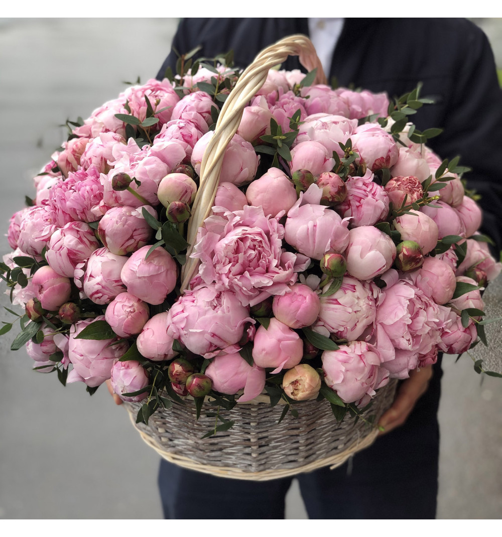 Букет из 101 пиона